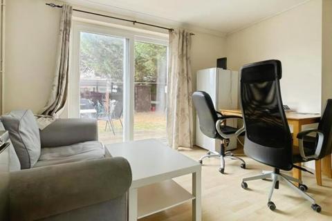 undefined, Ashbourne,  Bracknell,  RG12