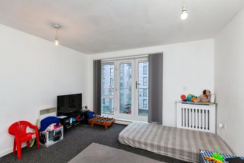 2 bedroom flat for sale, Mill Street, Slough, SL2
