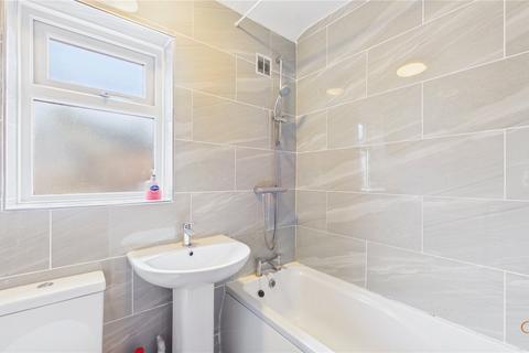 3 bedroom terraced house to rent, Park Vale Road, Middlesbrough TS4