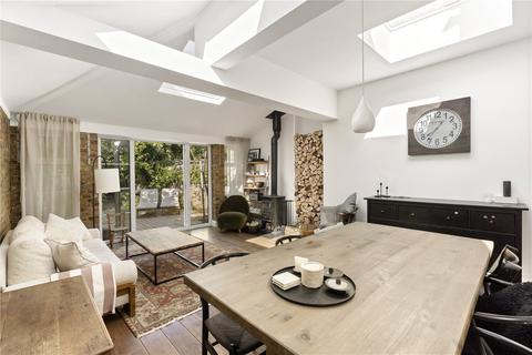 4 bedroom terraced house for sale, Richmond Road, St Margarets, Twickenham, TW1