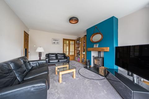 3 bedroom semi-detached house for sale, Shadwell Walk, Leeds LS17