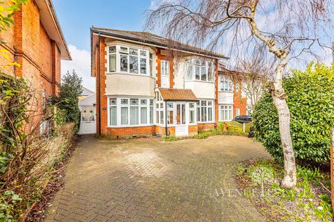 4 bedroom detached house for sale, Heron Court Road, Bournemouth BH9
