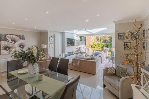 undefined, Hanks Close, Malmesbury, SN16