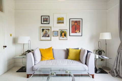3 bedroom flat to rent, Talgarth Road, West Kensington, London, W14