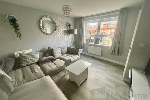 2 bedroom townhouse for sale, Bingley Avenue, Tamworth