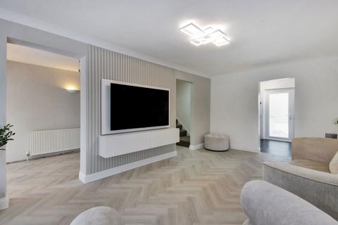 undefined, Hale Road,Cliffe Woods,Rochester,Kent,ME3 8HG