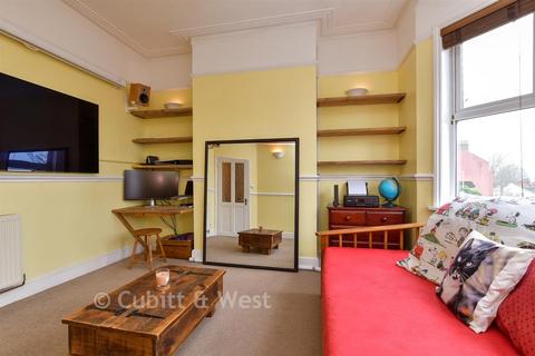 1 bedroom ground floor flat for sale, Balfour Road, Brighton, East Sussex