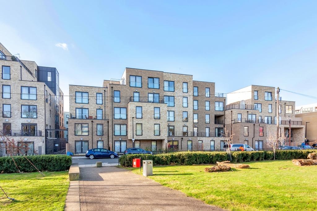 Euler Court, Parksid