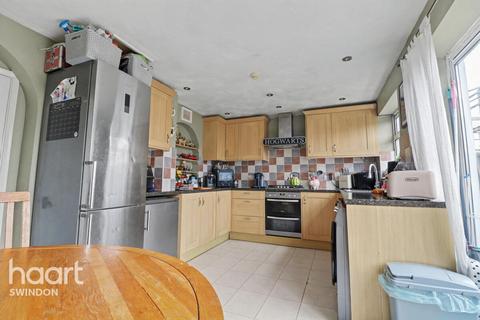 3 bedroom terraced house for sale, Tydeman Street, Swindon