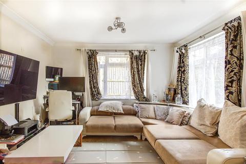 2 bedroom apartment for sale, Greendale Court, South Croydon