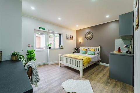 undefined, Kelvin Avenue, Coventry