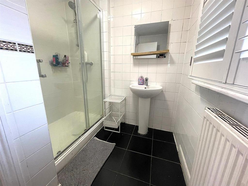 Shower.jpeg