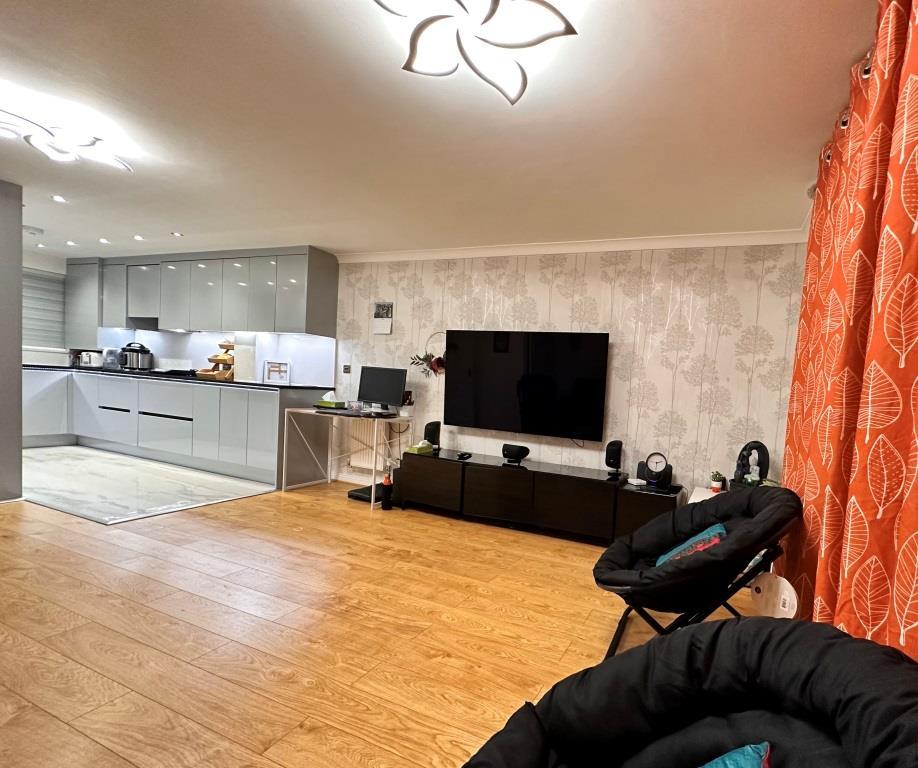 Lounge 1