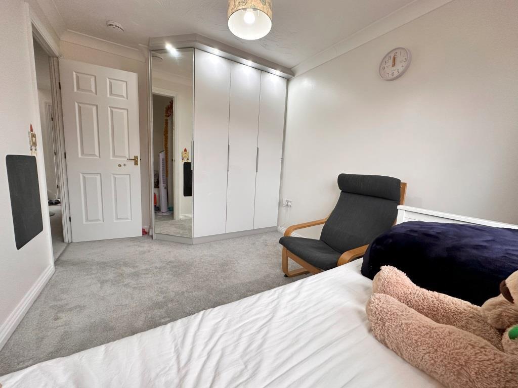 Bedroom 3 Pic 2
