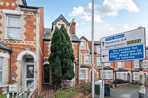 undefined, Pell Street, Reading, Berkshire