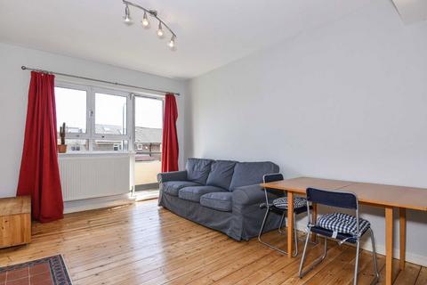 1 bedroom flat to rent, Holdernesse Road, London SW17