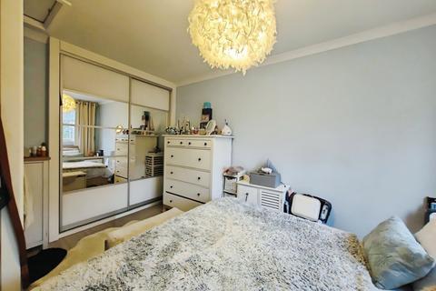 1 bedroom maisonette for sale, Burgett Road, Slough