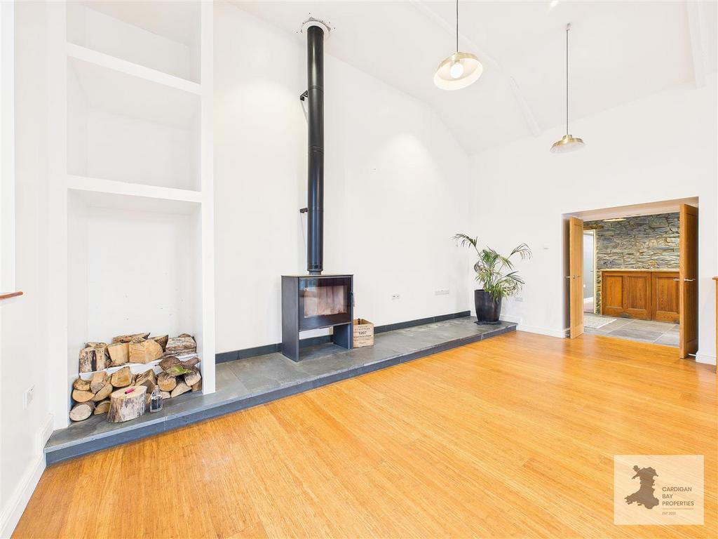 Kitchen/Living area