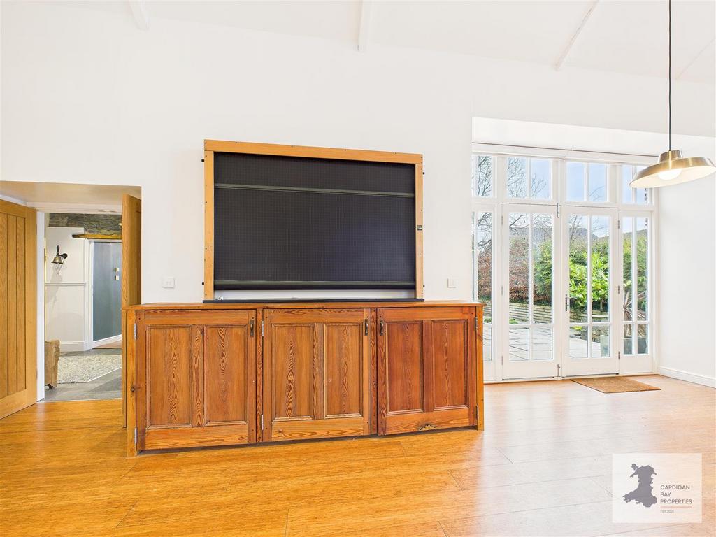Kitchen/Living area