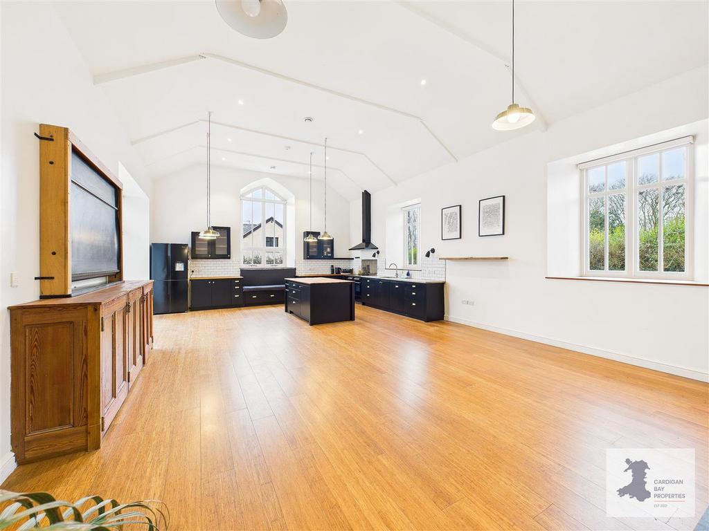 Kitchen/Living area