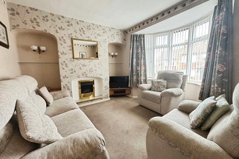 3 bedroom semi-detached house for sale, Kelso Gardens, Denton Burn, Newcastle upon Tyne, NE15