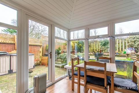 undefined, Popular Village Setting - Eversley, Hook