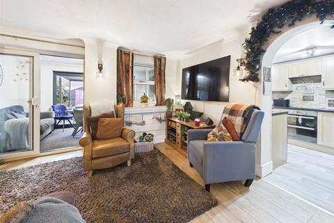 4 bedroom detached house for sale, Blake Croft, Cheltenham, Gloucestershire, GL51