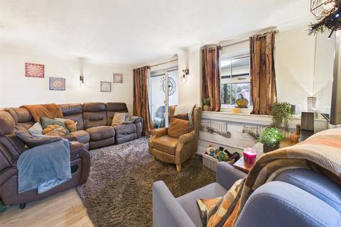 4 bedroom detached house for sale, Blake Croft, Cheltenham, Gloucestershire, GL51