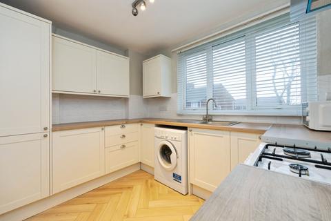 1 bedroom flat for sale, Harewood Crescent, Whitley Bay, NE25