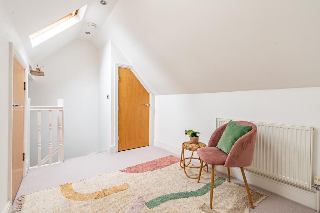 Summerhillcourt25