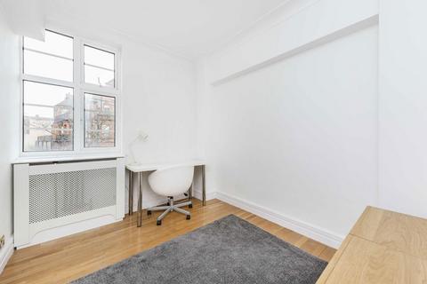 2 bedroom flat to rent, College Crescent, London NW3