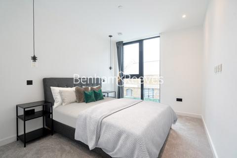 2 bedroom apartment to rent, Merino Gardens, London Dock E1W