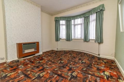 3 bedroom semi-detached house for sale, Avon Road, Leicester, LE3