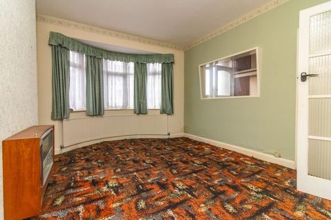 3 bedroom semi-detached house for sale, Avon Road, Leicester, LE3