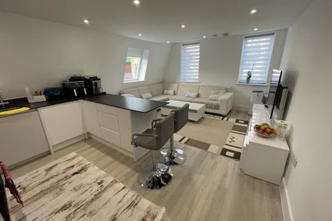 1 bedroom flat to rent, Windmill Lane  EN8