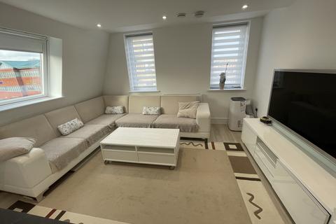 1 bedroom flat to rent, Windmill Lane  EN8