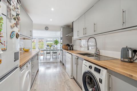 3 bedroom terraced house for sale, Fidler Place, Bushey, WD23