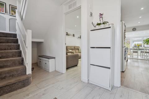 3 bedroom terraced house for sale, Fidler Place, Bushey, WD23