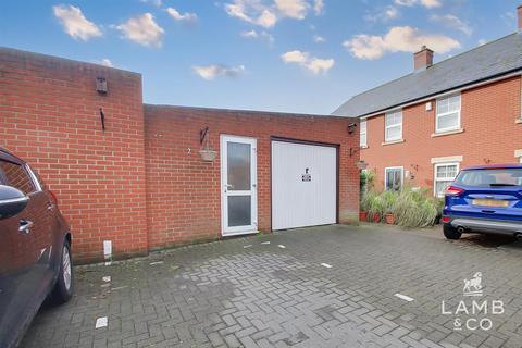 undefined, Old Road, Clacton-On-Sea CO15