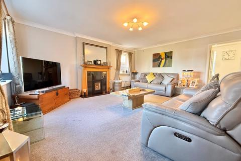 4 bedroom detached house for sale, Sandringham Avenue Audenshaw, Manchester