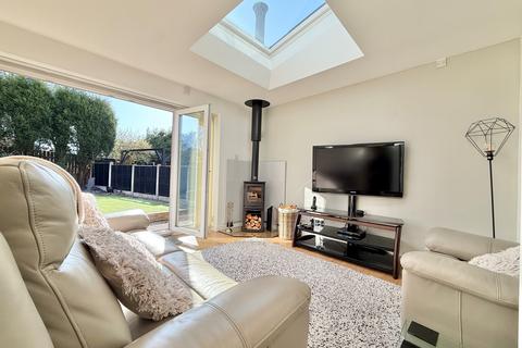 4 bedroom detached house for sale, Sandringham Avenue Audenshaw, Manchester