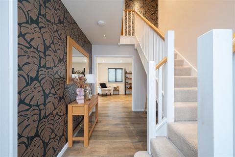 4 bedroom detached house for sale, Mill Road, Burgess Hill
