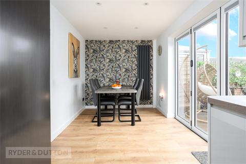 3 bedroom end of terrace house for sale, George Street, Mossley, OL5