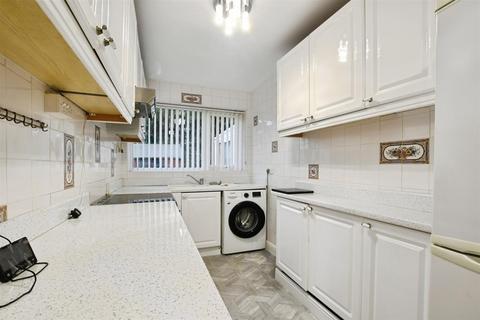 2 bedroom semi-detached bungalow for sale, Croft View, Sutton-On-Hull, Hull