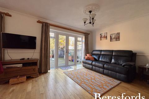 undefined, Irvine Gardens, South Ockendon, RM15