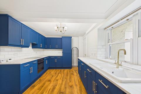 2 bedroom apartment for sale, Castle Hill Avenue, Kent CT20