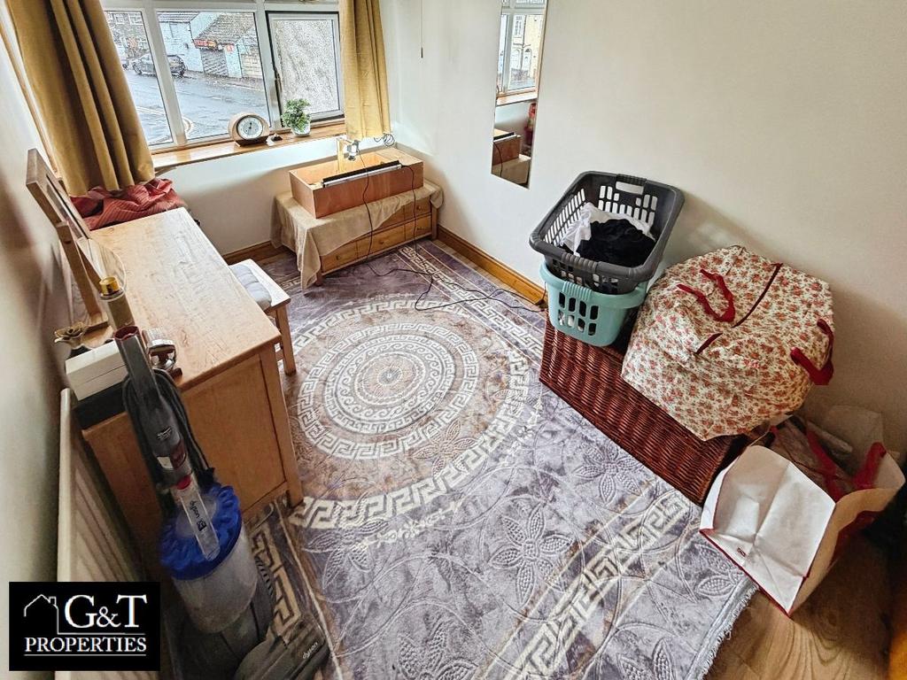 Fourth bedroom
