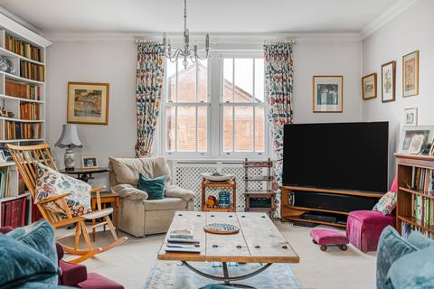4 bedroom end of terrace house for sale, Miller Close, Redbourn, AL3