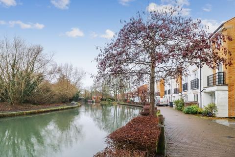 5 bedroom townhouse for sale, Grand Union Way, Kings Langley, WD4