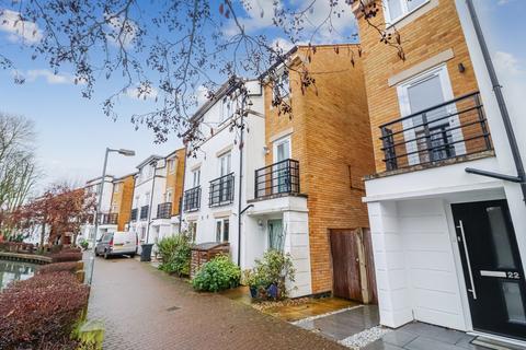 5 bedroom townhouse for sale, Grand Union Way, Kings Langley, WD4